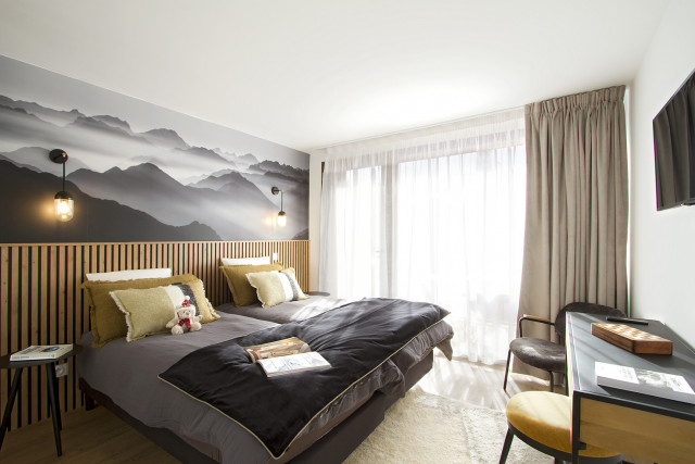 _lv_images__lot_0000001110_05_4401180