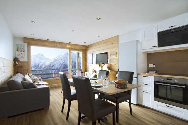 _lv_images__lot_0000001119_02_4389386