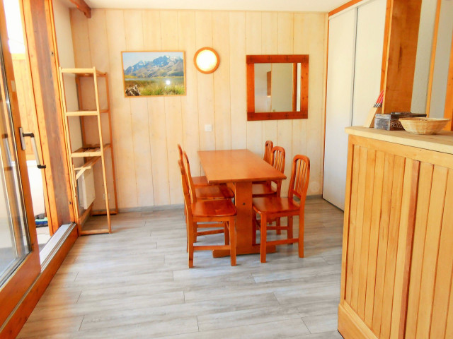 _lv_images__lot_0037250043_01_4317801