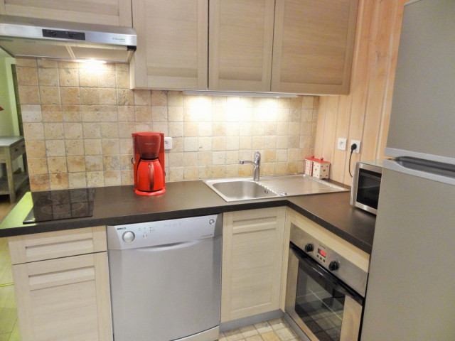 _lv_images__lot_0037250080_03_5073267