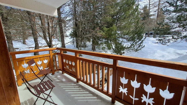 _lv_images__lot_0037250080_04_4635853