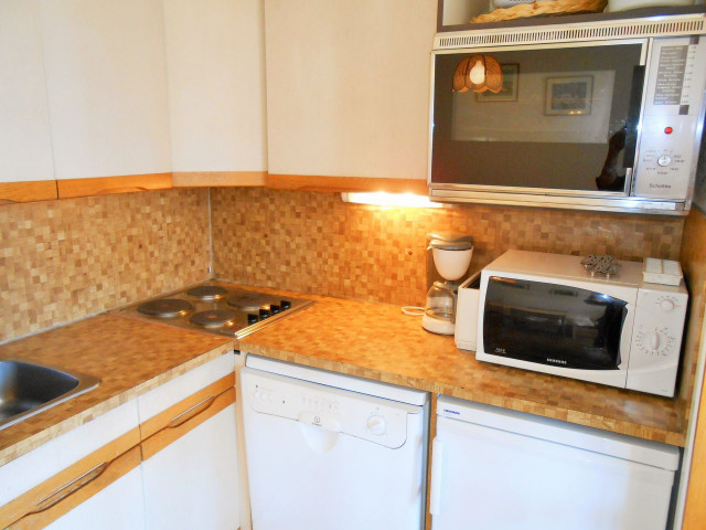 _lv_images__lot_0037250096_02_4587875