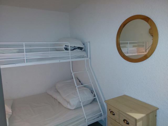 _lv_images__lot_0037250140_10_4394636