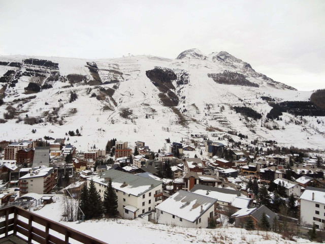 _lv_images__lot_0037250151_06_3805311