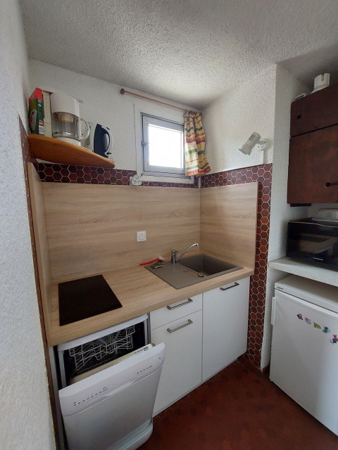 _lv_images__lot_0037250157_02_4587511