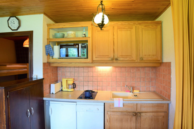 _lv_images__lot_0037250197_03_4421516