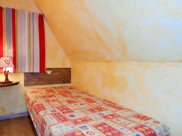 _lv_images__lot_0037250211_07_4669509