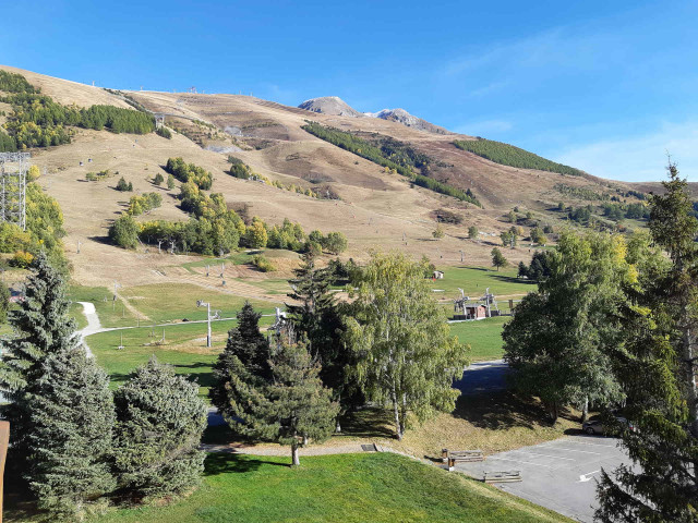_lv_images__lot_0037250251_06_5074495