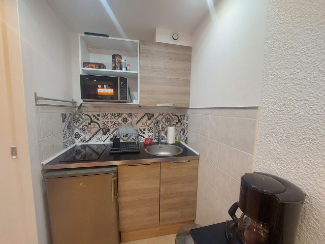 _lv_images__lot_0037250664_05_4672667