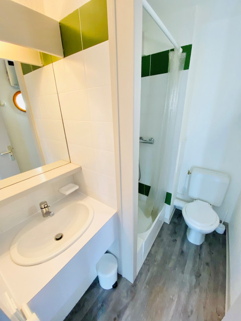 _lv_images__lot_0037250665_10_4674666