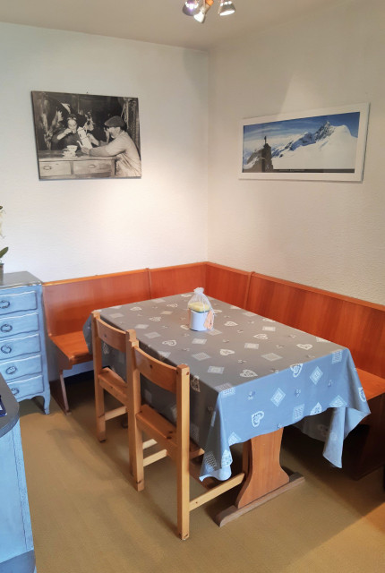 _lv_images__lot_0037250678_09_4571737