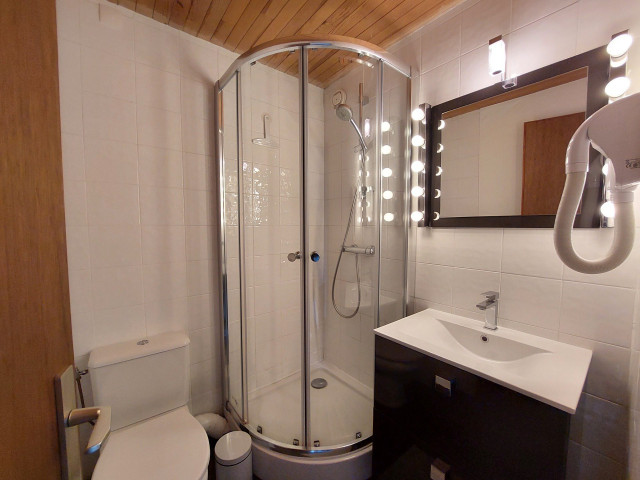 _lv_images__lot_0037250797_07_4678644