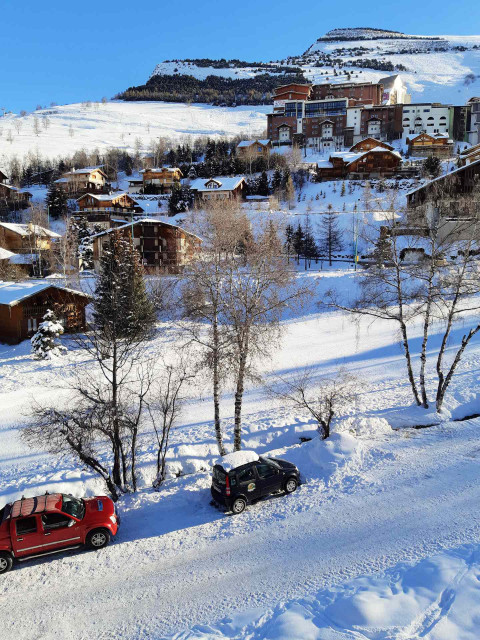 _lv_images__lot_0037250900_06_3832657