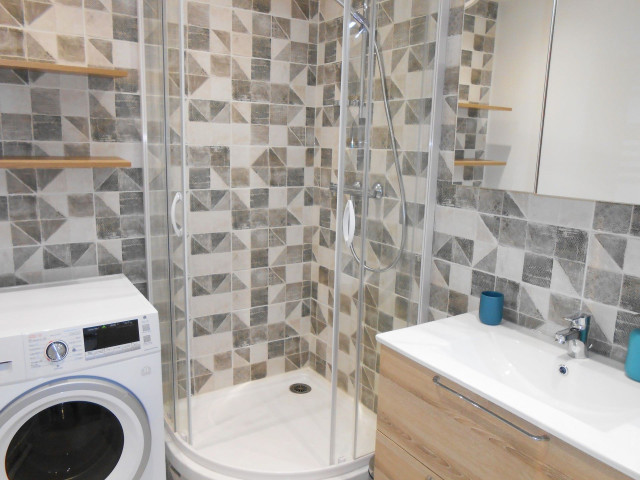 _lv_images__lot_0037250948_06_4632965