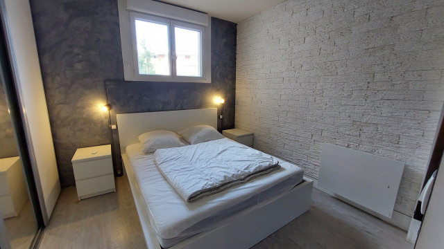 _lv_images__lot_0037250964_03_4434458