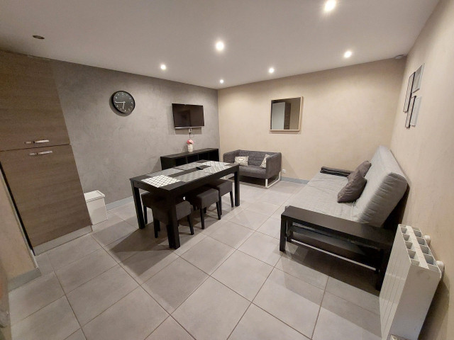 _lv_images__lot_0037251006_01_4364487 _lv_images__lot_0037251006_01_4364487