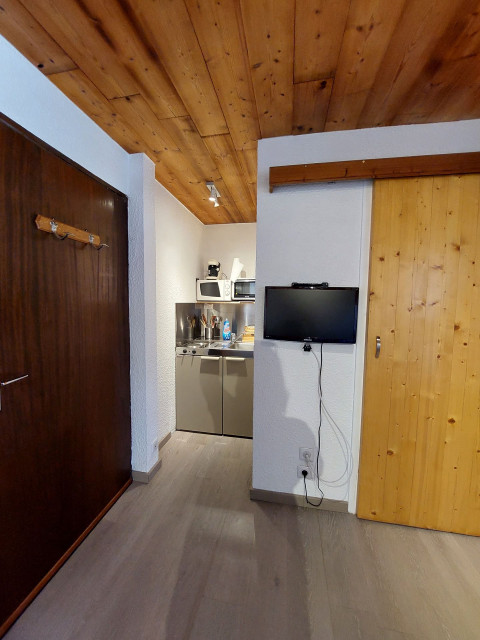 _lv_images__lot_0037251010_09_4175693