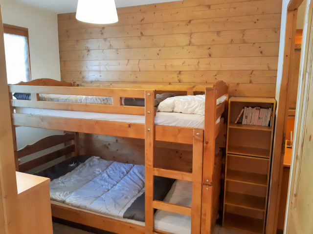 _lv_images__lot_0037251032_06_5014369