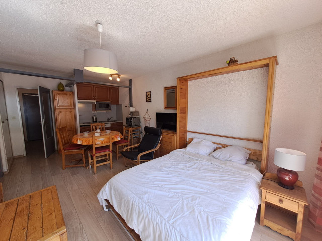 _lv_images__lot_0037251080_08_5077886