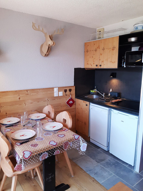 _lv_images__lot_0037251085_09_4391187