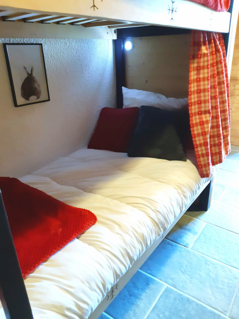 _lv_images__lot_0037251085_12_4538040 _lv_images__lot_0037251085_12_4538040