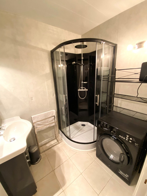 _lv_images__lot_0037251118_11_4680687