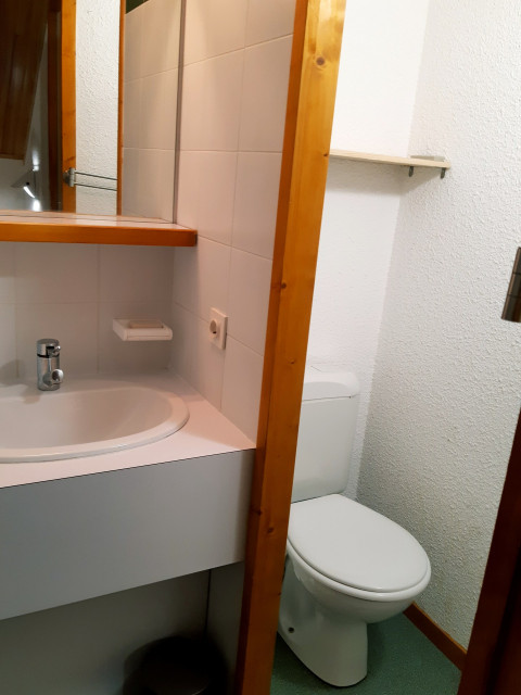 _lv_images__lot_0037251119_16_4601692