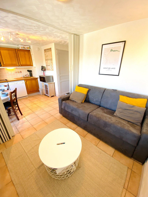 _lv_images__lot_0037251134_02_4366967