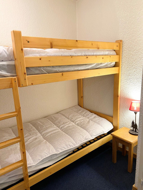 _lv_images__lot_0037251136_09_4480036