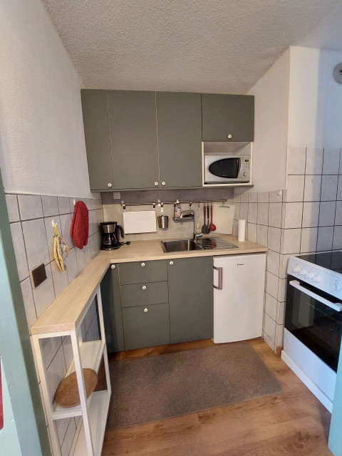 _lv_images__lot_0037251142_06_4572031