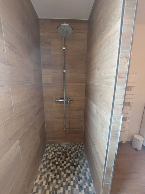 _lv_images__lot_0037251195_04_4696908