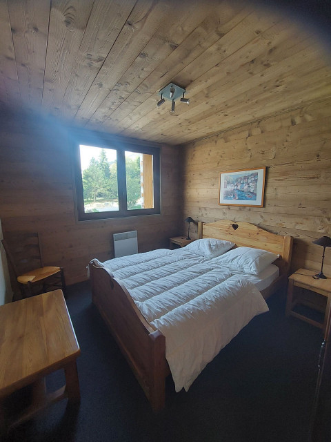 _lv_images__lot_0037251195_10_4241705