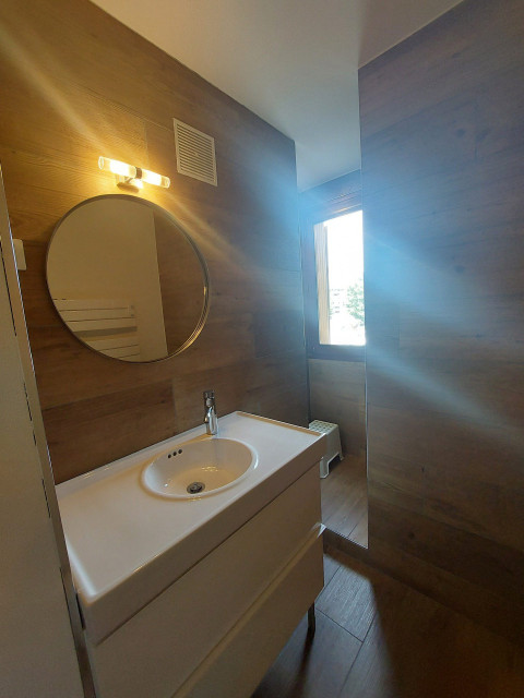 _lv_images__lot_0037251195_11_4400926