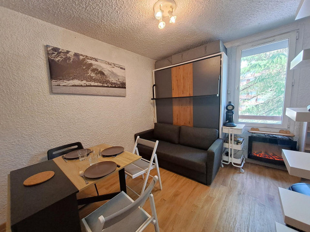 _lv_images__lot_0037251201_01_5034418 _lv_images__lot_0037251201_01_5034418