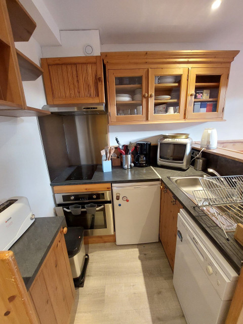 _lv_images__lot_0037251208_11_4400902