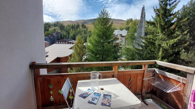 _lv_images__lot_0037251214_12_4547973