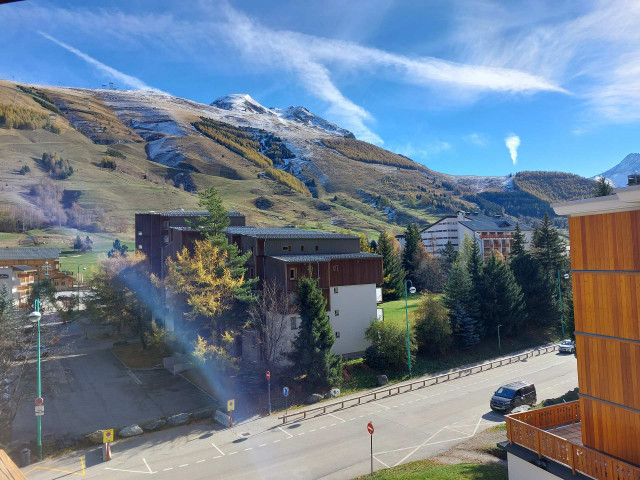 _lv_images__lot_0037251216_09_4493002