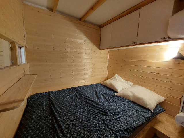 _lv_images__lot_0037251251_04_5016978