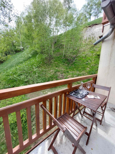 _lv_images__lot_0037251251_07_4612083