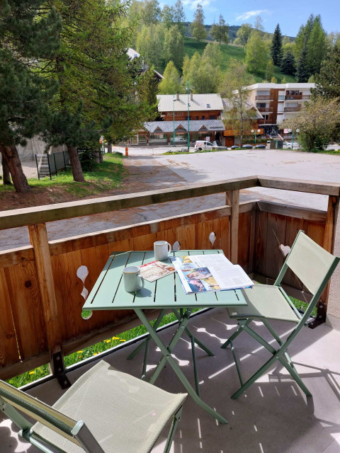 _lv_images__lot_0037251264_06_4663129