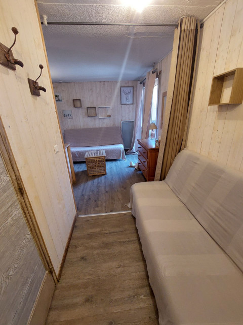 _lv_images__lot_0037251285_07_4749160