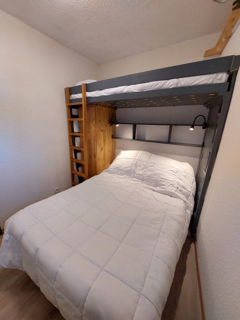 _lv_images__lot_0037251292_08_4480604