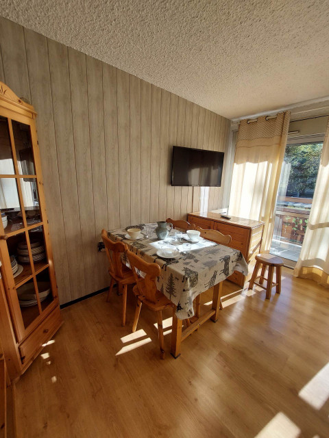 _lv_images__lot_0037251294_04_5064680