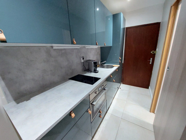 _lv_images__lot_0037251297_02_4259352