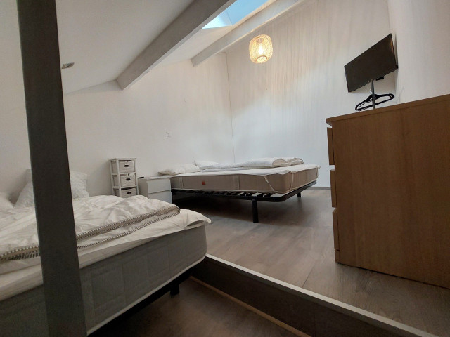 _lv_images__lot_0037251297_08_4155632