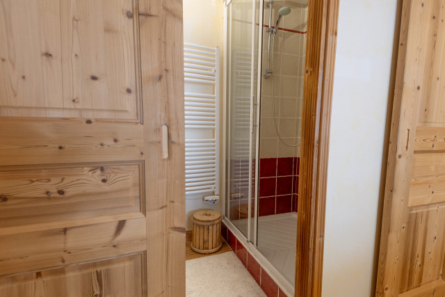 _lv_images__lot_0075554330_07_5069463