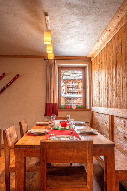 cortina-fontaine-19-4619736 cortina-fontaine-19-4619736