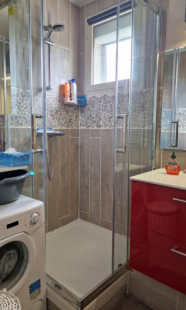 10 SALLE D'EAU +LAVE LINGE.jpg