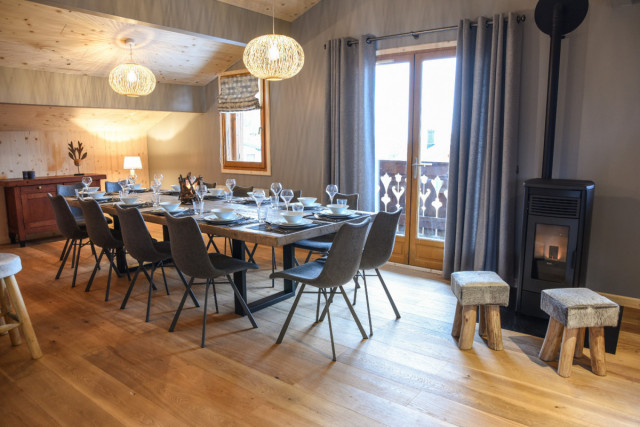 CHALET LE HIBOU Chalet 14 personnes CHALET LE HIBOU Chalet 14 personnes