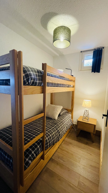 img-5240-2-4150986 img-5240-2-4150986